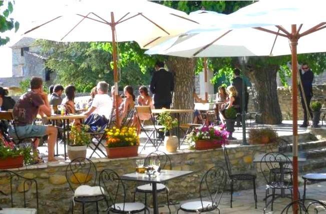Auberge Le Bistrot De Lussan Lussan  Dış mekan fotoğraf